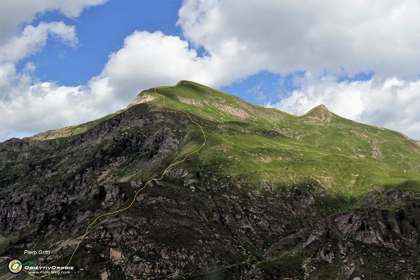 91 Vista sul percorso di discesa sul  versante ovest del Pizzo Farno .JPG -                                